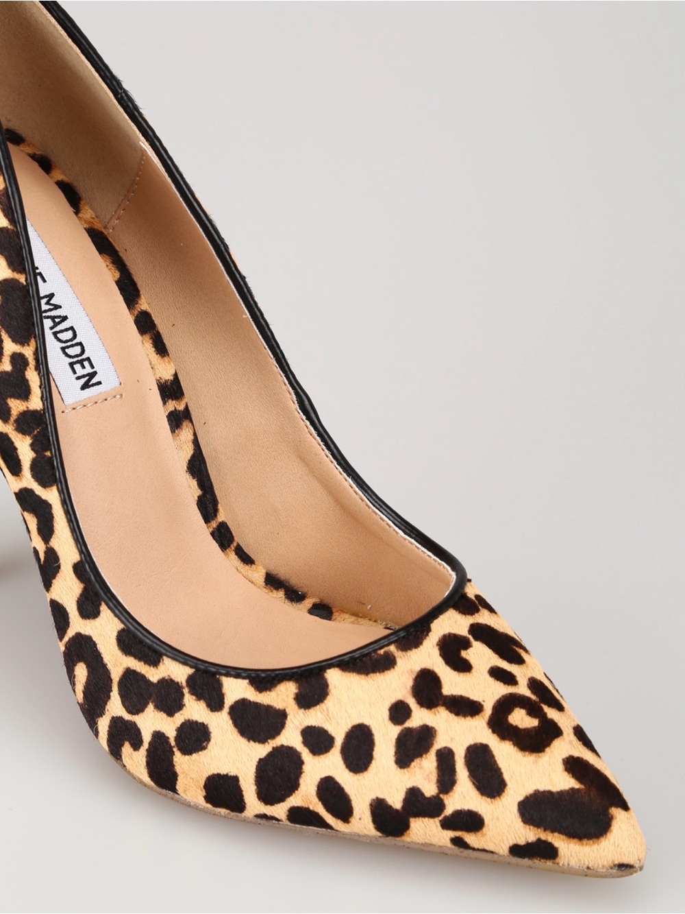 Steve Madden Leopard Print Pointed Toe Pump - Tan & Black
